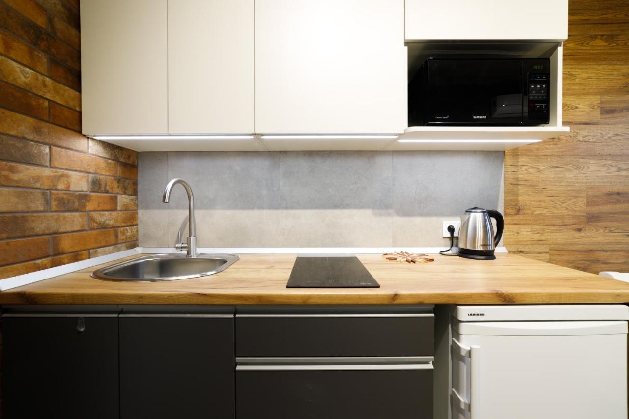 Lux Apartments Lviv Ngoại thất bức ảnh