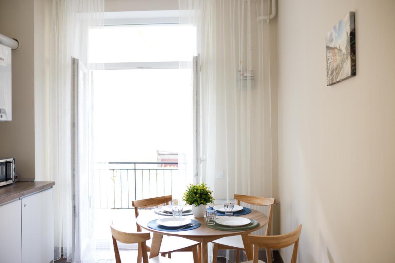 Lux Apartments Lviv Ngoại thất bức ảnh